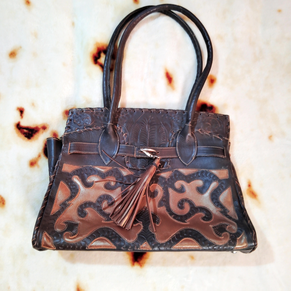 Elegant Brown Leather Handbag